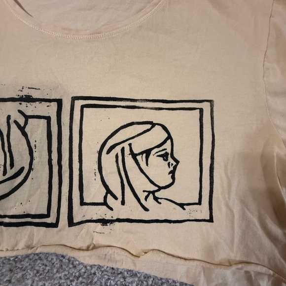 Zara Beige Graphic Crop Top Women’s M – Artsy Drawing Face Print Raw Hem Tee - Picture 2 of 4